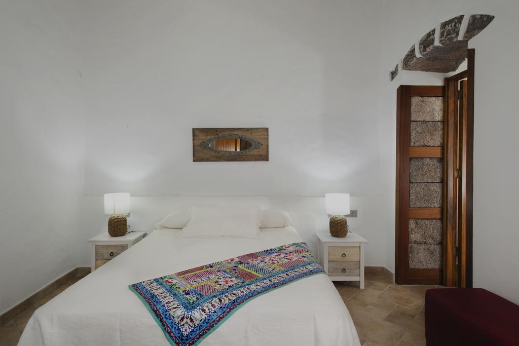 Caserio Leandro I Villa Tias